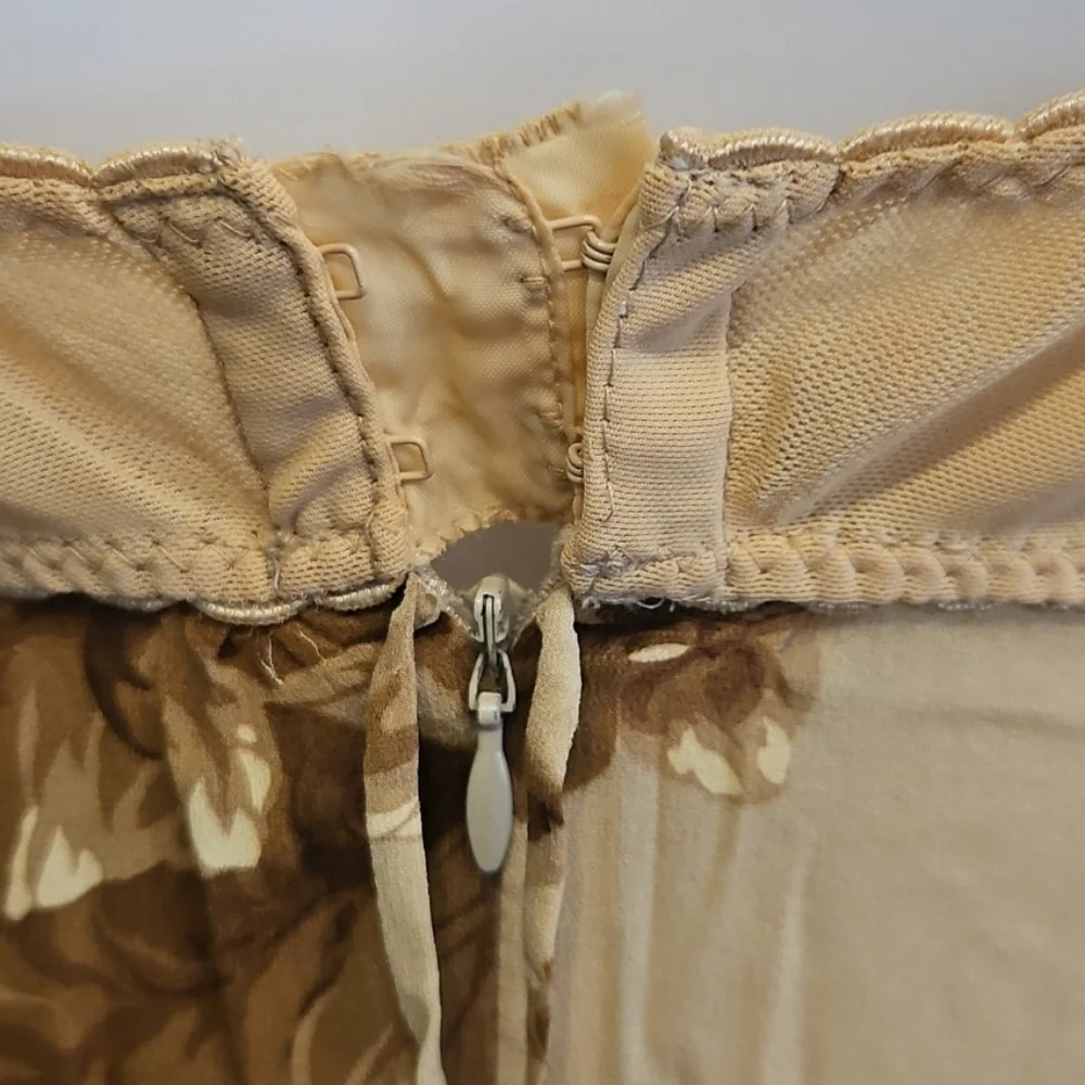 Vintage Spring 1997 Dolce & Gabbana Beige & Cream Floral Silk Maxi Dress - Picture 8 of 16